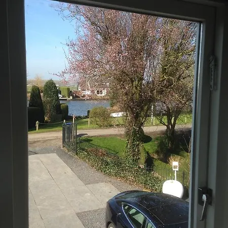 Aan De Vecht *